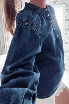 Blå jeansskjorta i mjuk denim