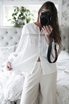 Saints romantisk vit blus