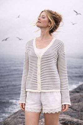 Randig bomullskofta i skärgårdsblått