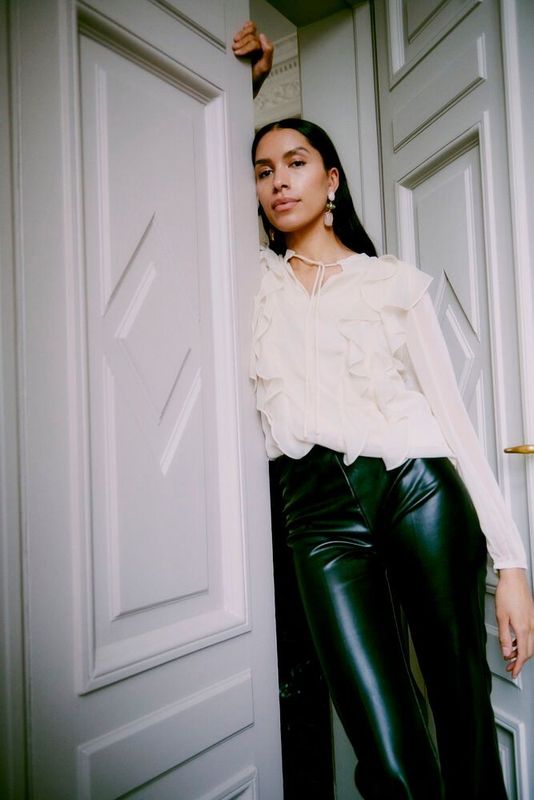 EIszYRFb7oo4BSm1770986803