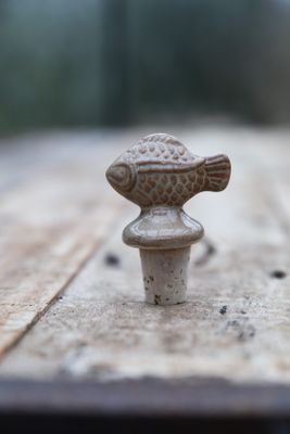 Flaskkork med porslinsfisk