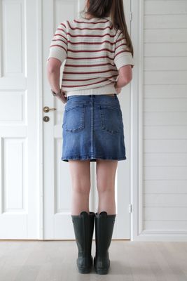 Kort jeanskjol i bomullsdenim blå