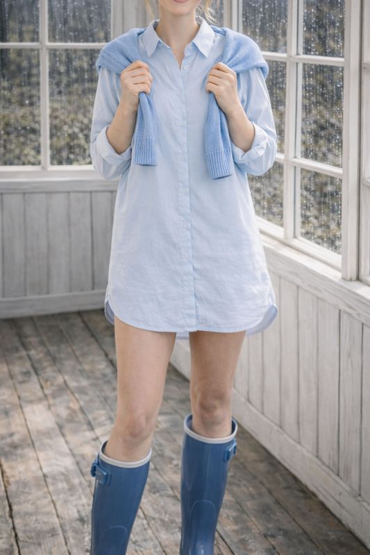 Ljusblå långskjorta i bomull