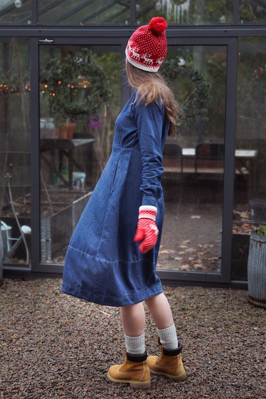 Söt jeansklänning i lantlig stil blå