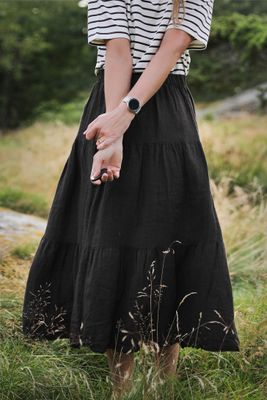 Mörkbrun linnekjol med volanger