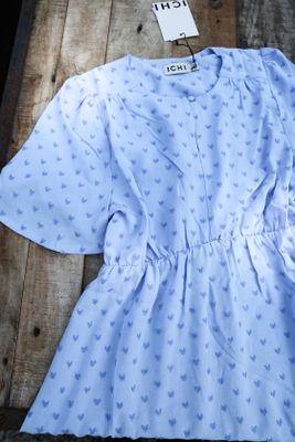 Söt klänning med hjärtan ljusblå