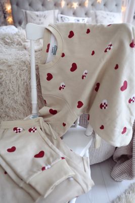 Sweat set med hjärtan unisex