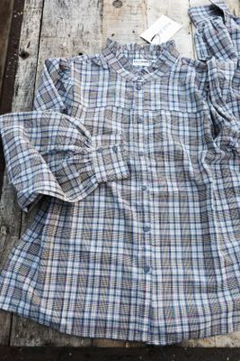 Lantlig rutig skjorta