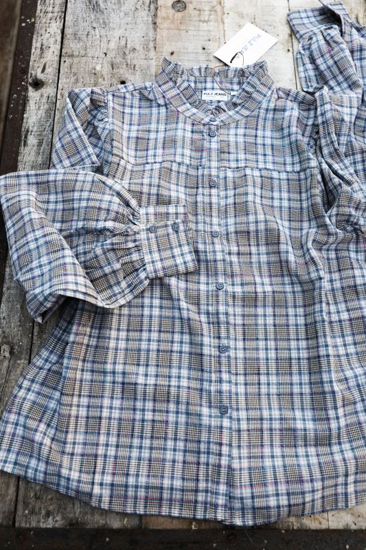 Lantlig rutig skjorta