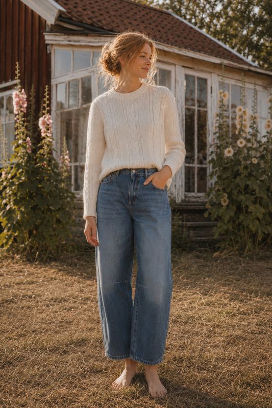 Hyggelige blå jeans i barrel-model