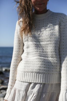 Beiger Pullover aus nordischer Wolle
