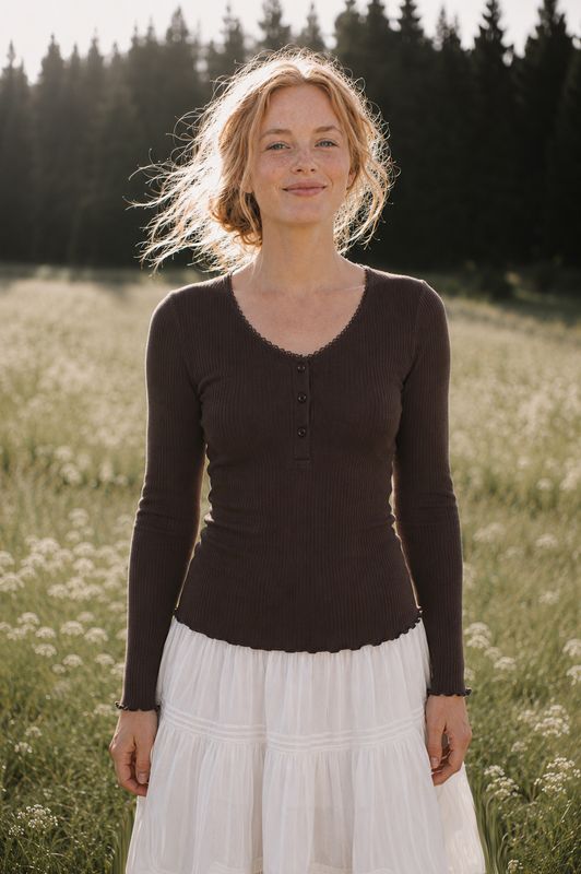 brun henley 2