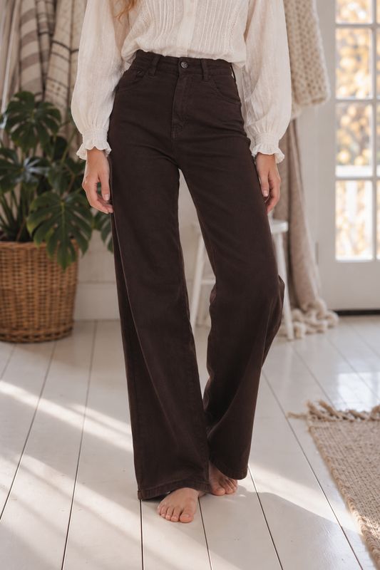 Bruna vida jeans med hög midja och riktigt vida ben