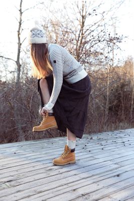 Mörkbrun linnekjol med volanger