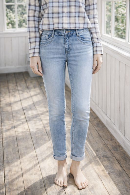 Jeans i favoritmodell ljusblå