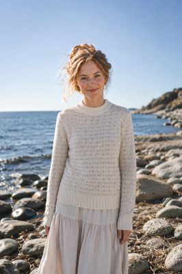 Beiger Pullover aus nordischer Wolle