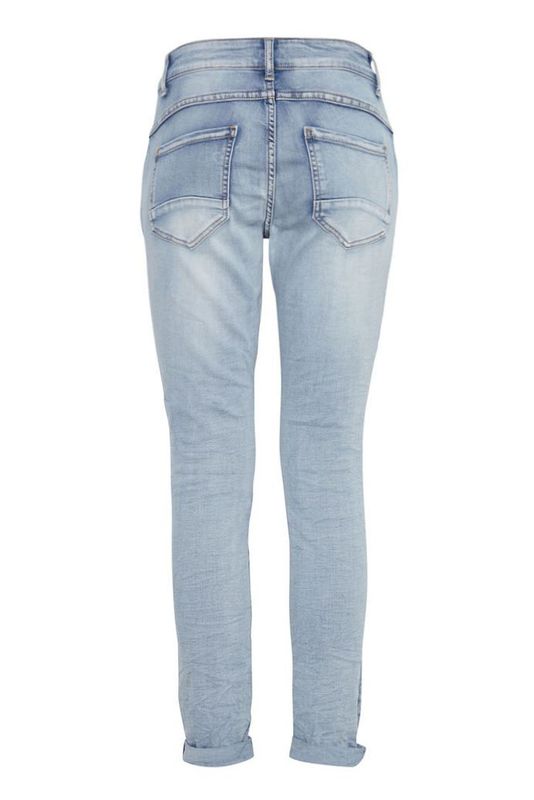 223638565-origpic-0d6f60