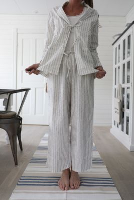 Ljuvlig pyjamas / lounge wear set i ekologisk bomull