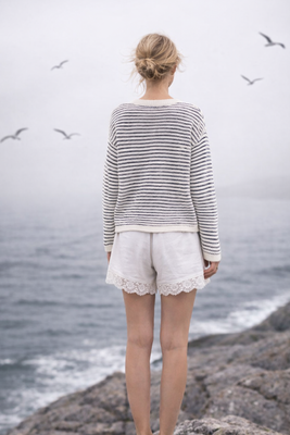 Randig bomullskofta i skärgårdsblått