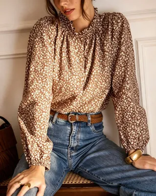 Rustbrun blomstret bomuldsbluse