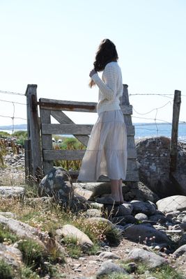 Beiger Pullover aus nordischer Wolle