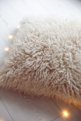 Fluffy, soft pillowcase in off-white