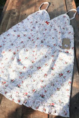 Hanna . R . Blooming – Blommigt nattlinne / underklänning Vildros