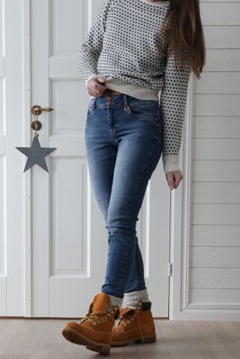 Blå jeans i bomullsdenim