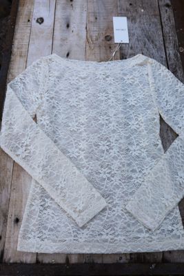 Romantisk cremevit spetstop