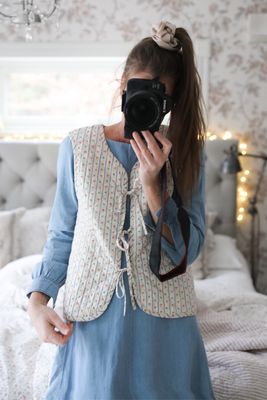 Söt jeansklänning i lantlig stil ljusblå