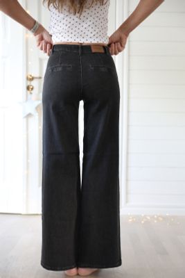 Visti jeans tvättad svart