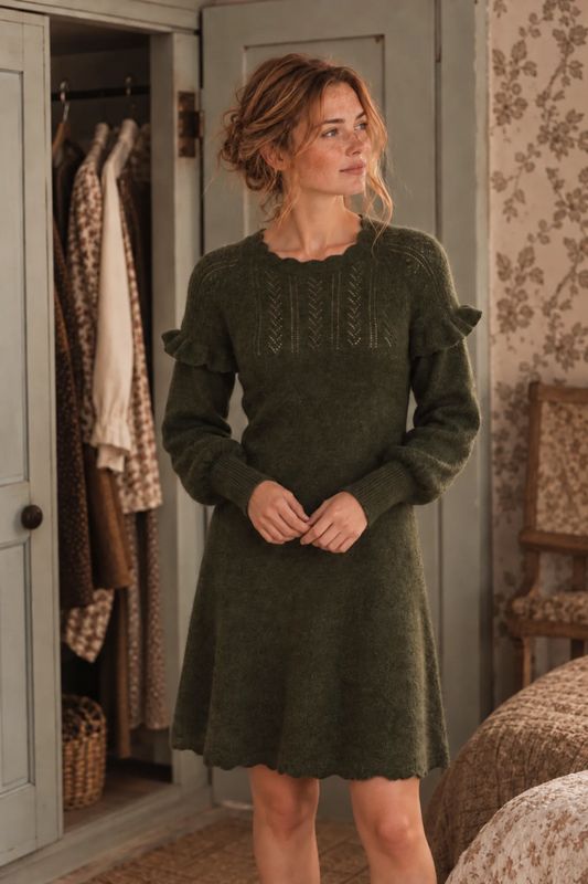 Waldgrünes Strickkleid aus Wolle und Alpaka