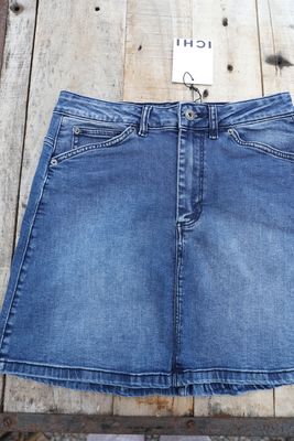 Kort jeanskjol i bomullsdenim blå