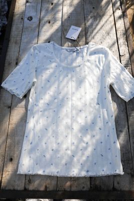 Pointelle-knit top with small light blue flowers