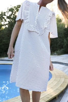 Elsie söt prickig klänning