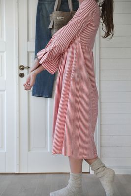 Randig skjortklänning röd vit