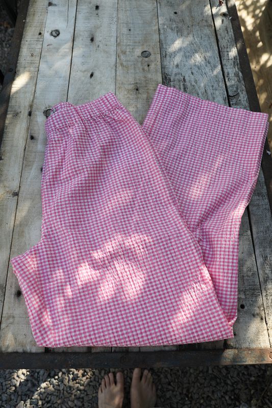 Pink pleated pants