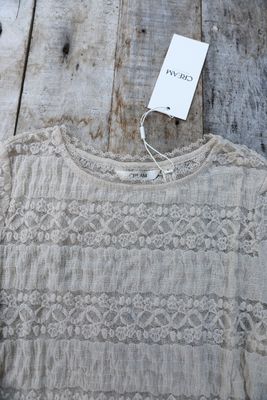 Rosel – spetstopp i naturbeige