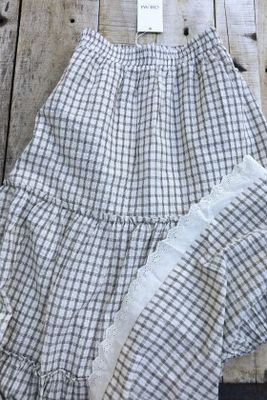 Rustic plaid skirt with embroidered lace