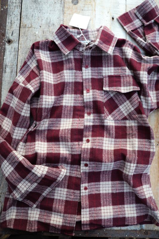 Rutig flanellskjorta vinröd beige