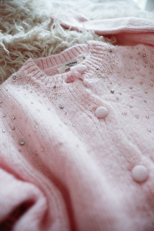 Gullig rosa kofta med strass