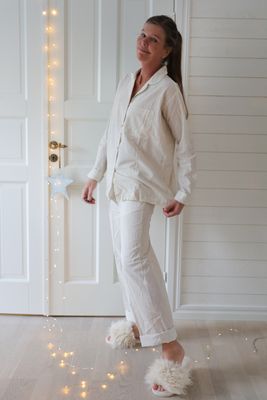 Fluffy tofflor creme