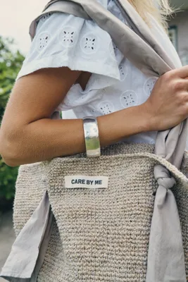 Handgjord flätad väska i hampa och bomull