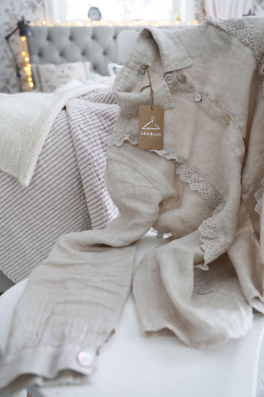 beige-lineblus-1