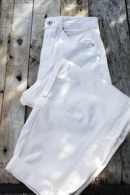 White barrel jeans