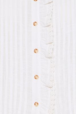 Rar vit blus med gammaldags känsla