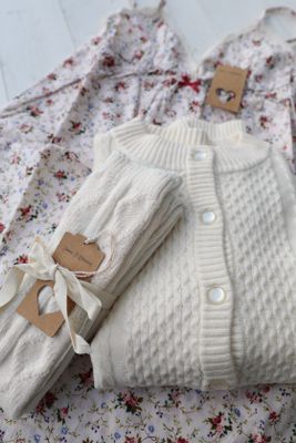 Hanna . R . Blooming – Blommigt nattlinne / underklänning Vildros