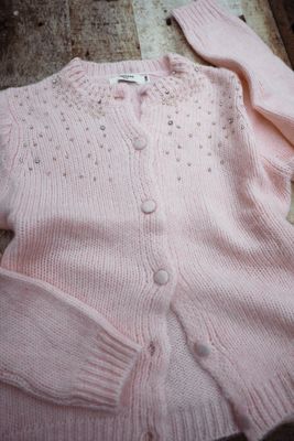 Gullig rosa kofta med strass