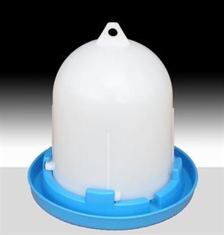 Vattenautomat m smal kant till vaktel   1,5L