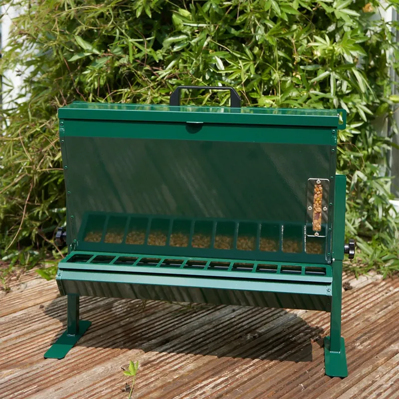 Foderautomat Pulverlackad Stål 12kg